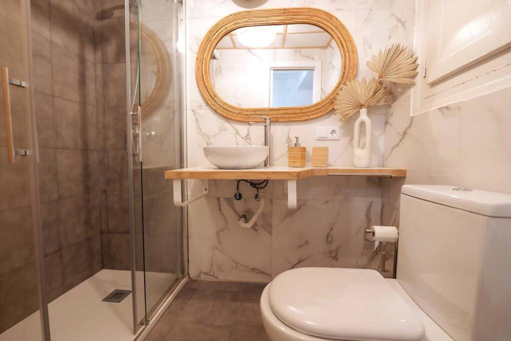 Apartment A Estrenar En Calle Alcazares Sevilla